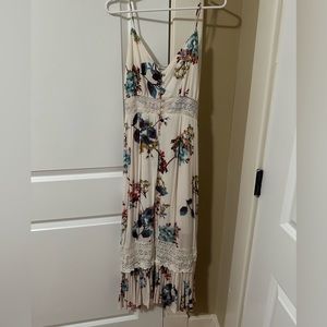 Davi & Dani Boho Floral Maxi Dress